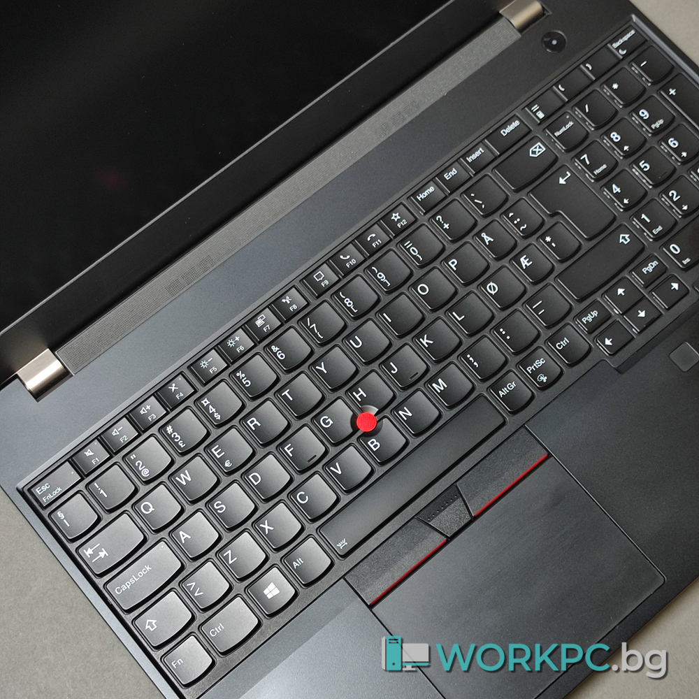 Lenovo Thinkpad T15p - Image 3